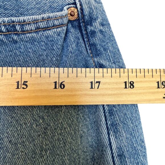 Levis 70s High Flare Jeans Womens sz 30 34 inseam Medium Wash Blue Boho Western - Picture 3 of 8